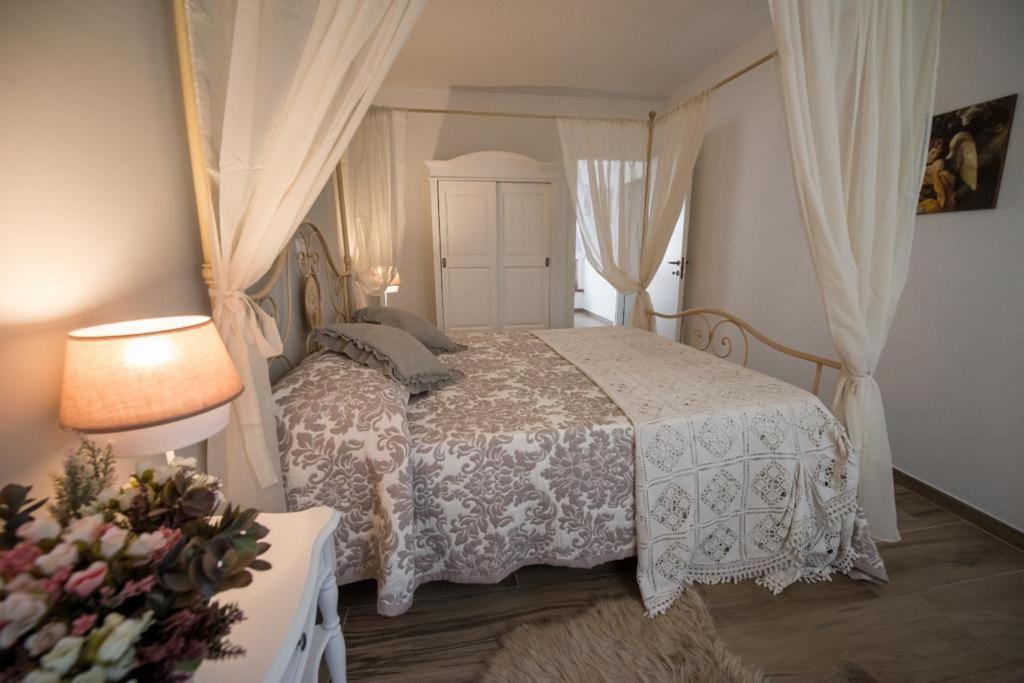 La Foresteria - Casa Vacanze Норча Экстерьер фото